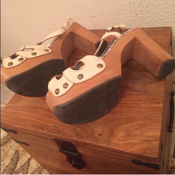 Fly London - Picture 3 of 5